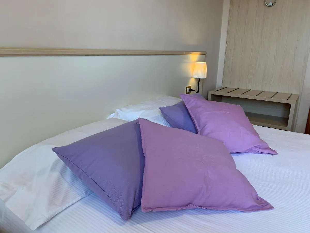 Villa Ai Colli Salo Guest house